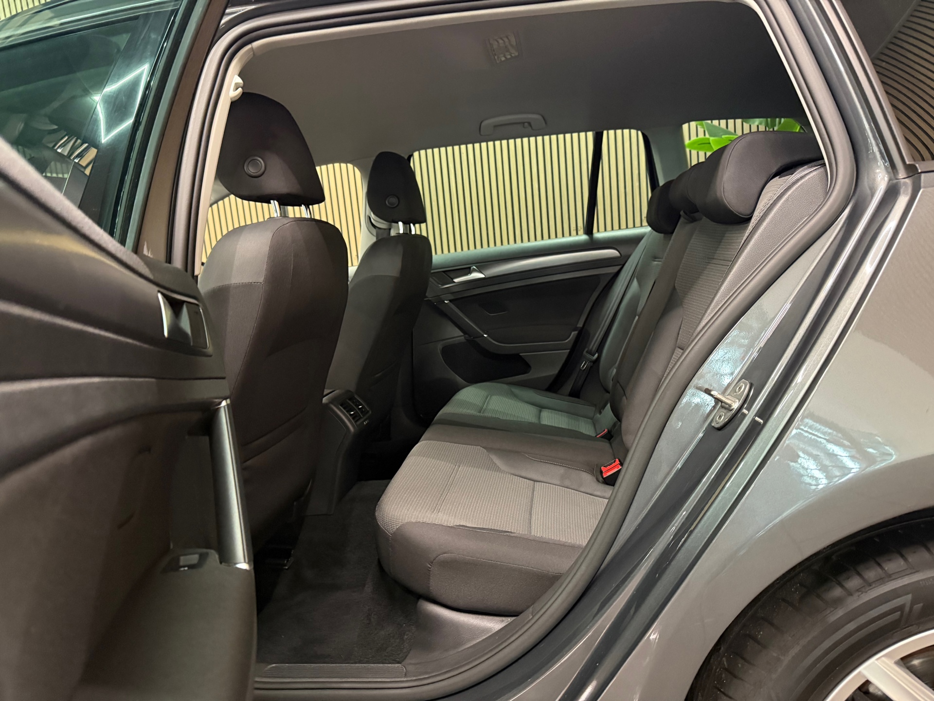 https://www.autokooy.nl//xml/images/57071860-22.JPG