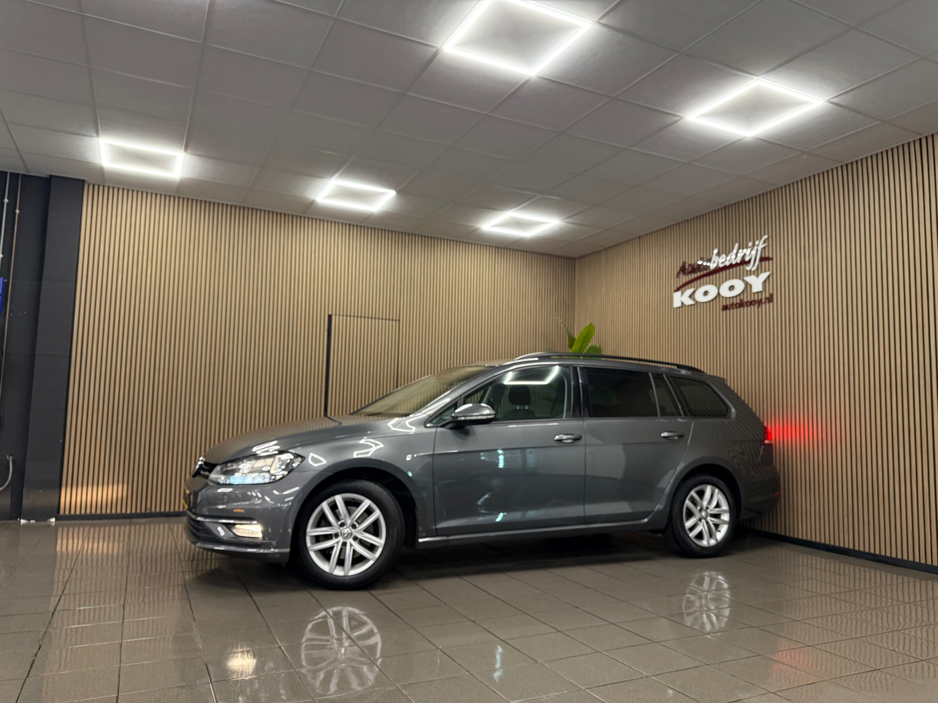 https://www.autokooy.nl//xml/images/57071860-9.JPG