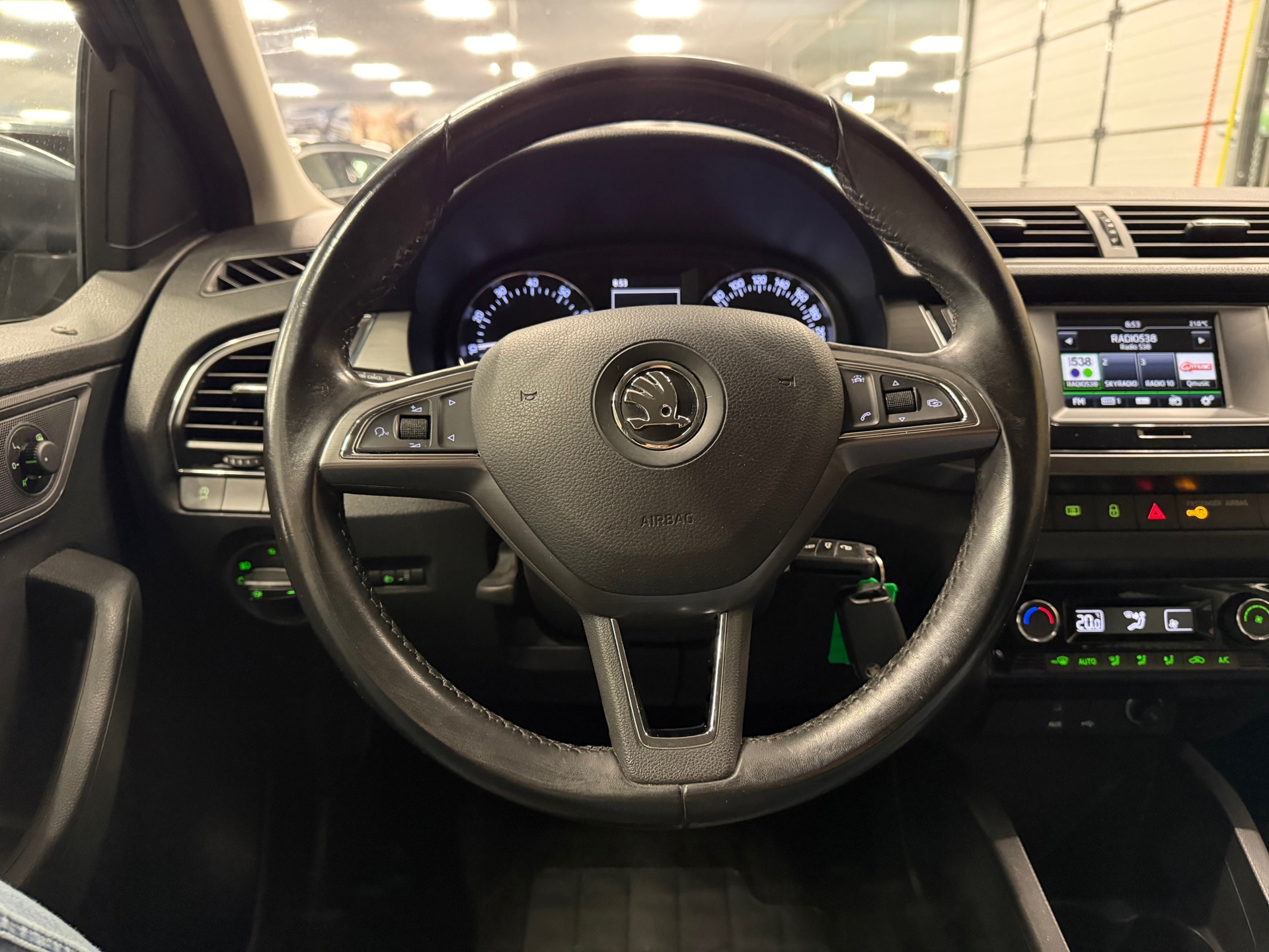 https://www.autokooy.nl//xml/images/57072180-13.JPG