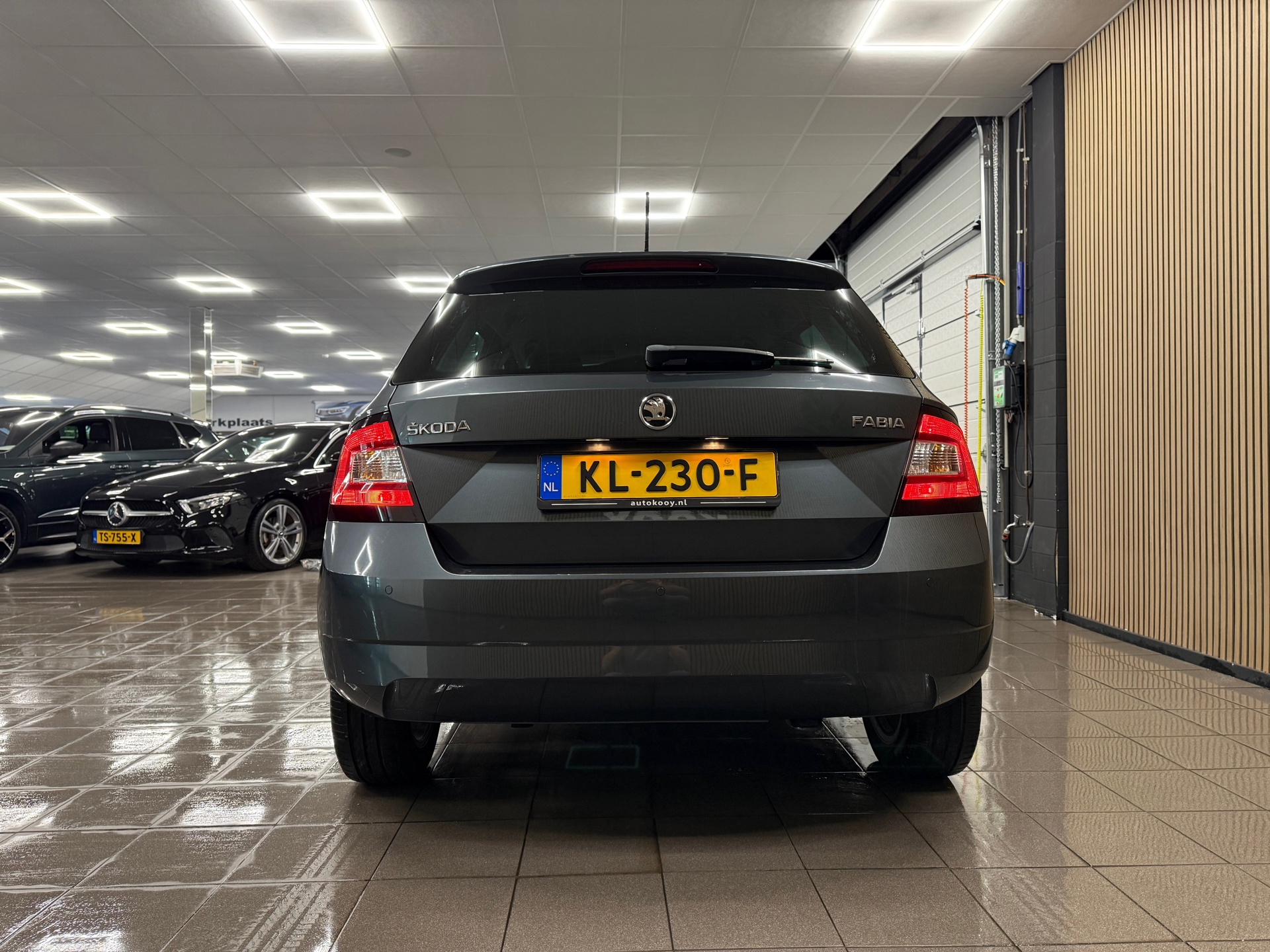 https://www.autokooy.nl//xml/images/57072180-4.JPG
