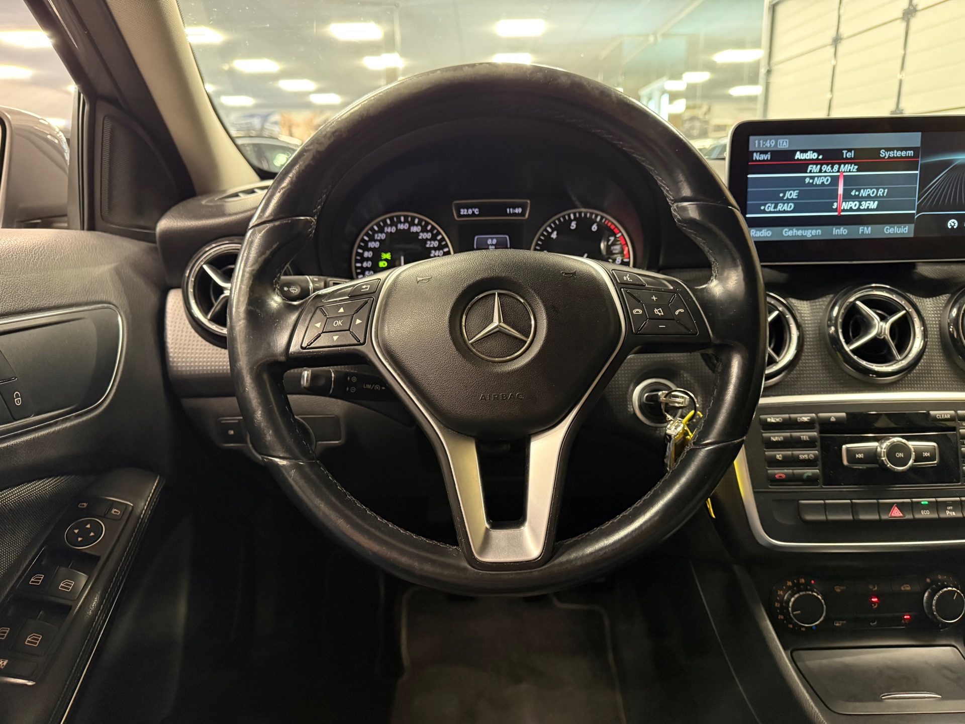 https://www.autokooy.nl//xml/images/57074305-13.JPG