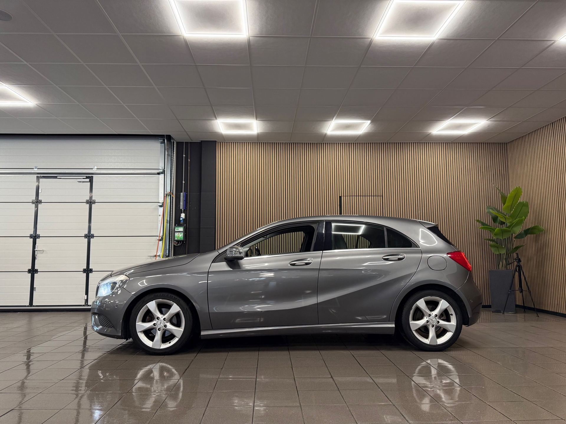 https://www.autokooy.nl//xml/images/57074305-2.JPG