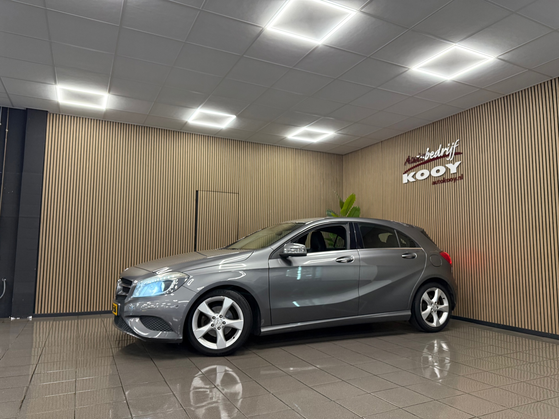 https://www.autokooy.nl//xml/images/57074305-9.JPG