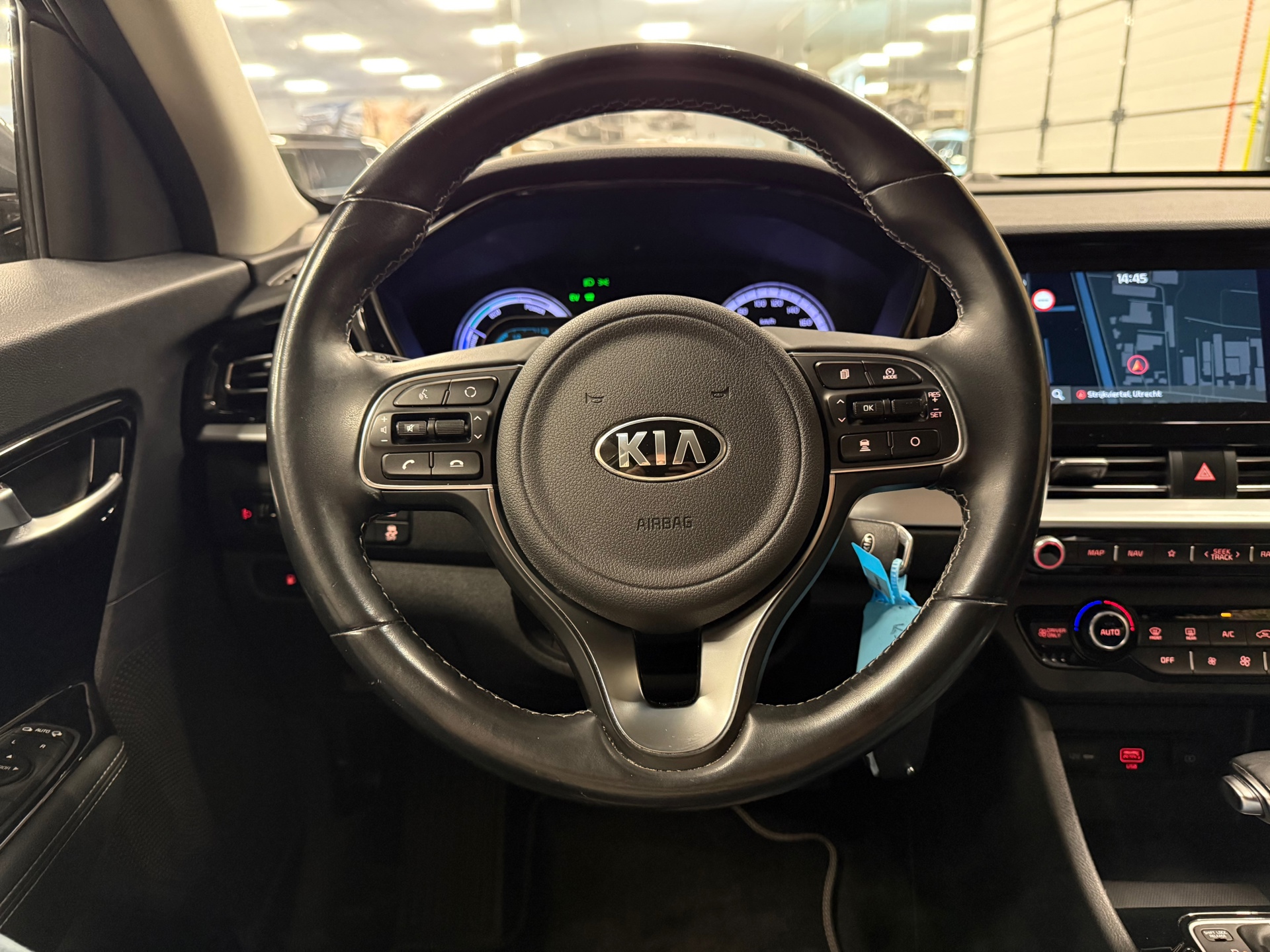 https://www.autokooy.nl//xml/images/57104670-13.JPG