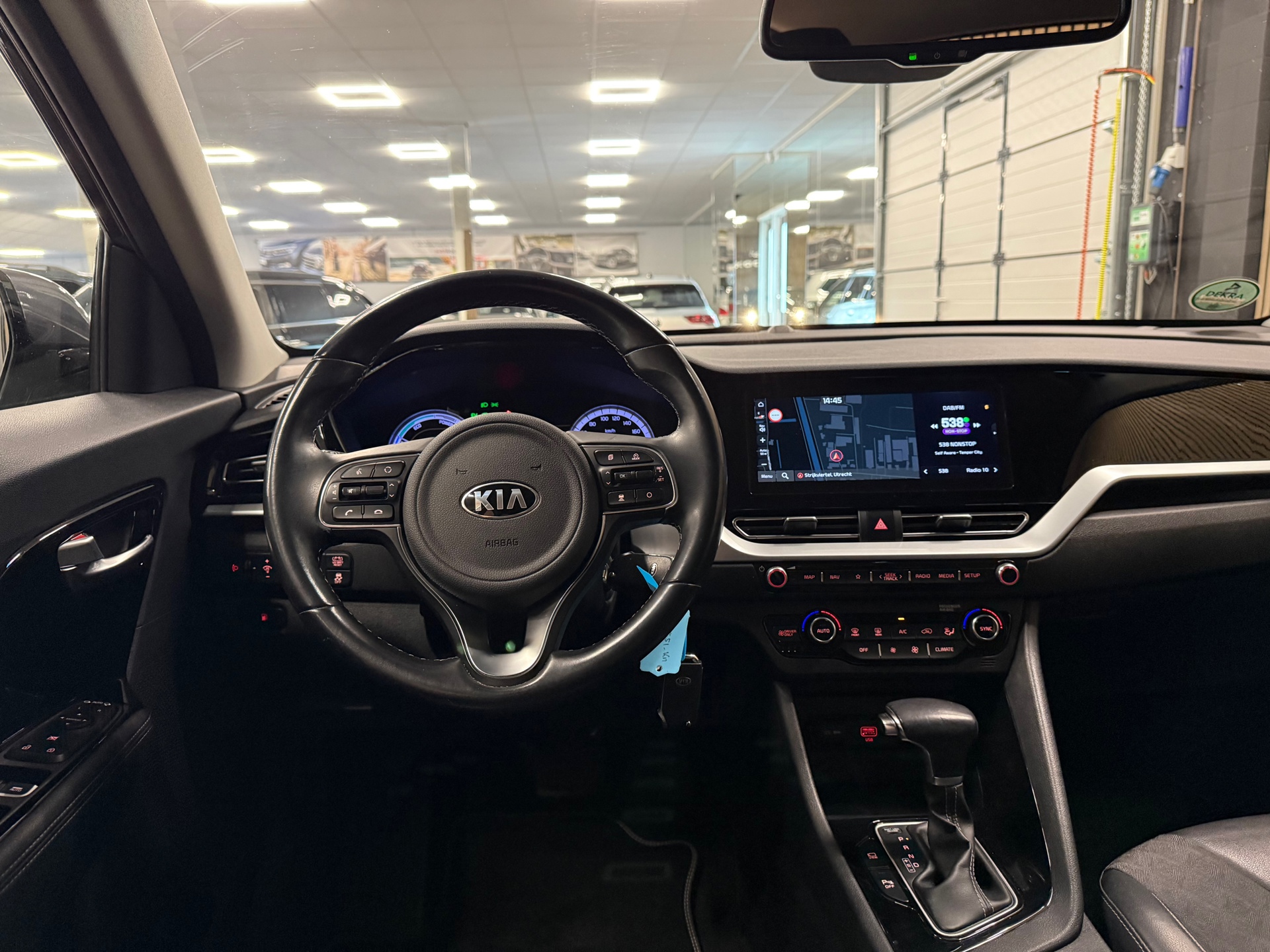 https://www.autokooy.nl//xml/images/57104670-21.JPG