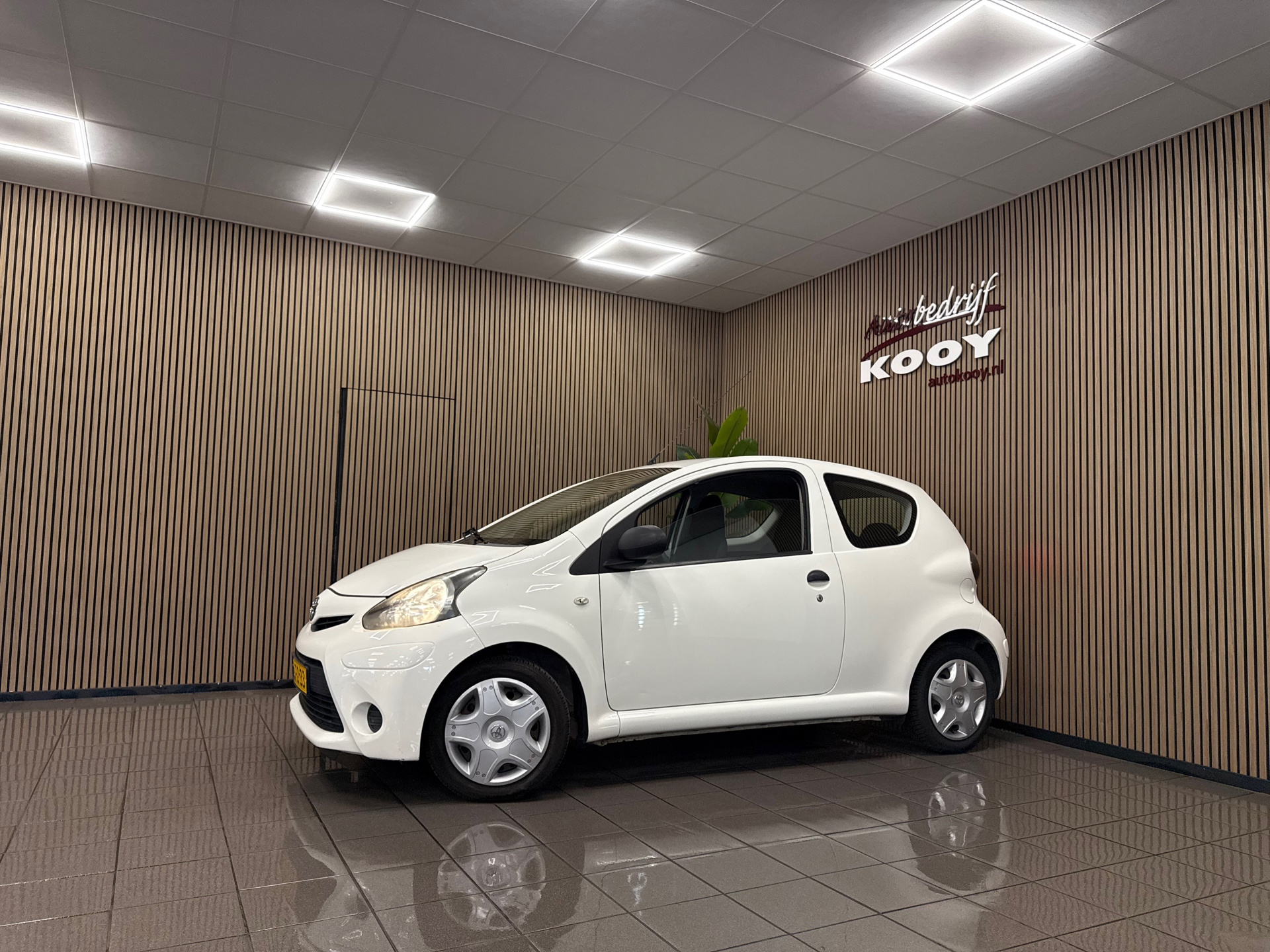 https://www.autokooy.nl//xml/images/57105496-8.JPG