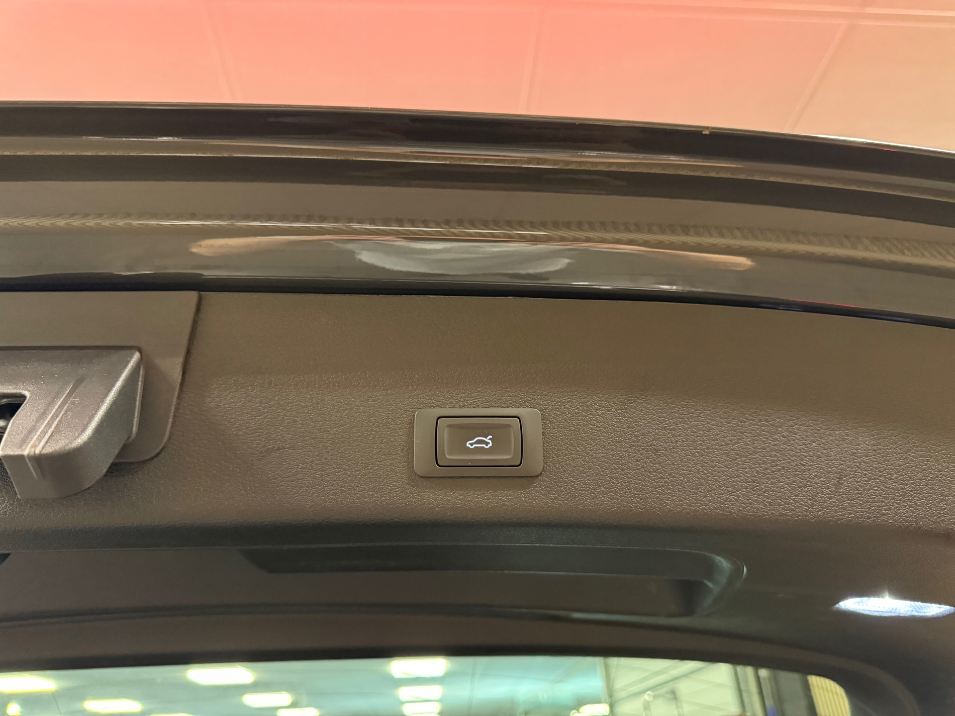https://www.autokooy.nl//xml/images/57135299-6.JPG