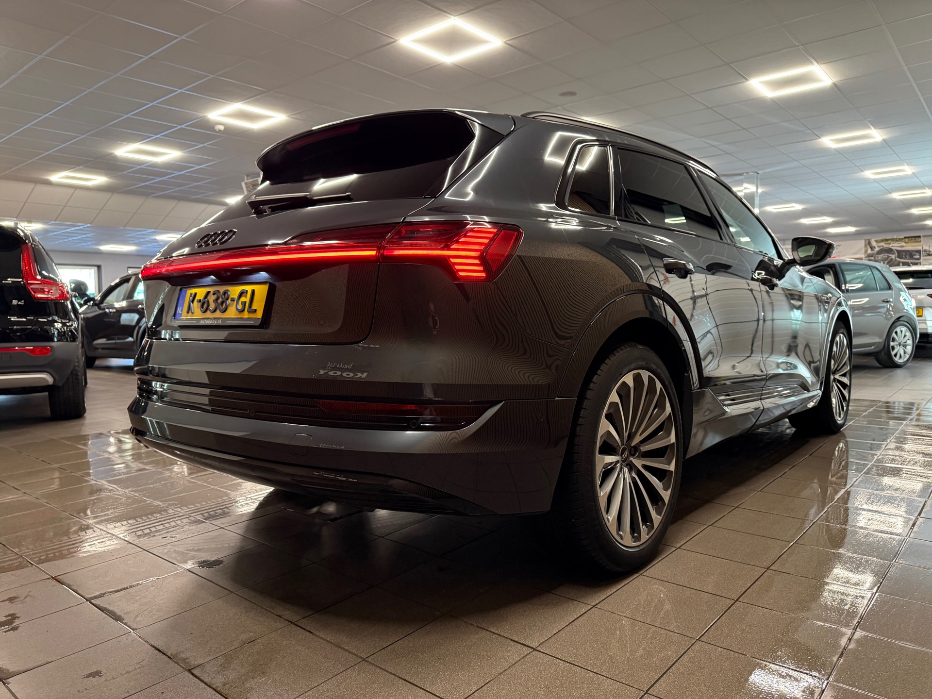 https://www.autokooy.nl//xml/images/57135299-7.JPG