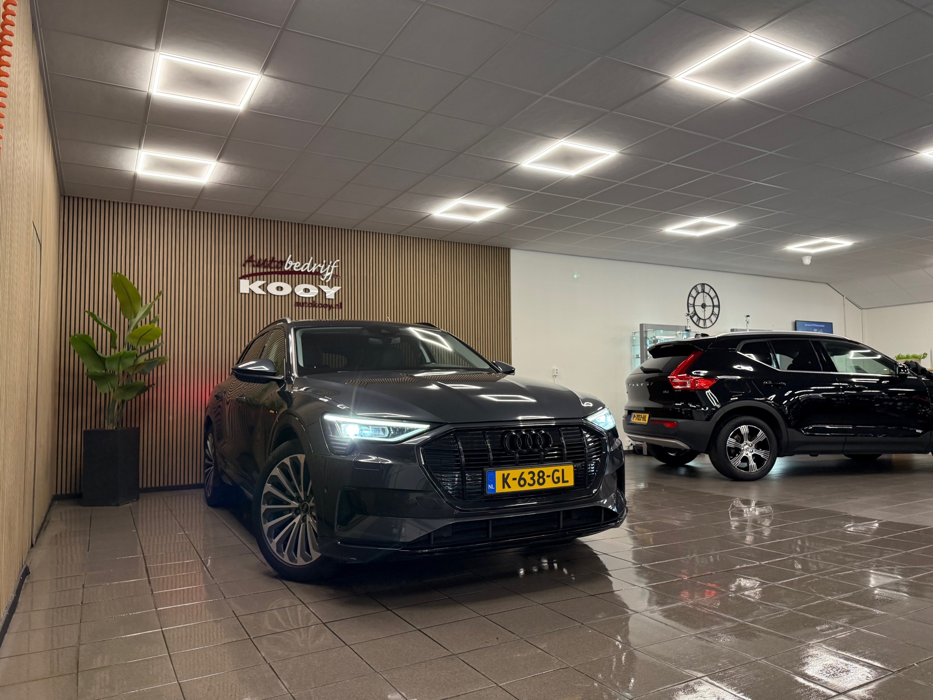 https://www.autokooy.nl//xml/images/57135299-8.JPG