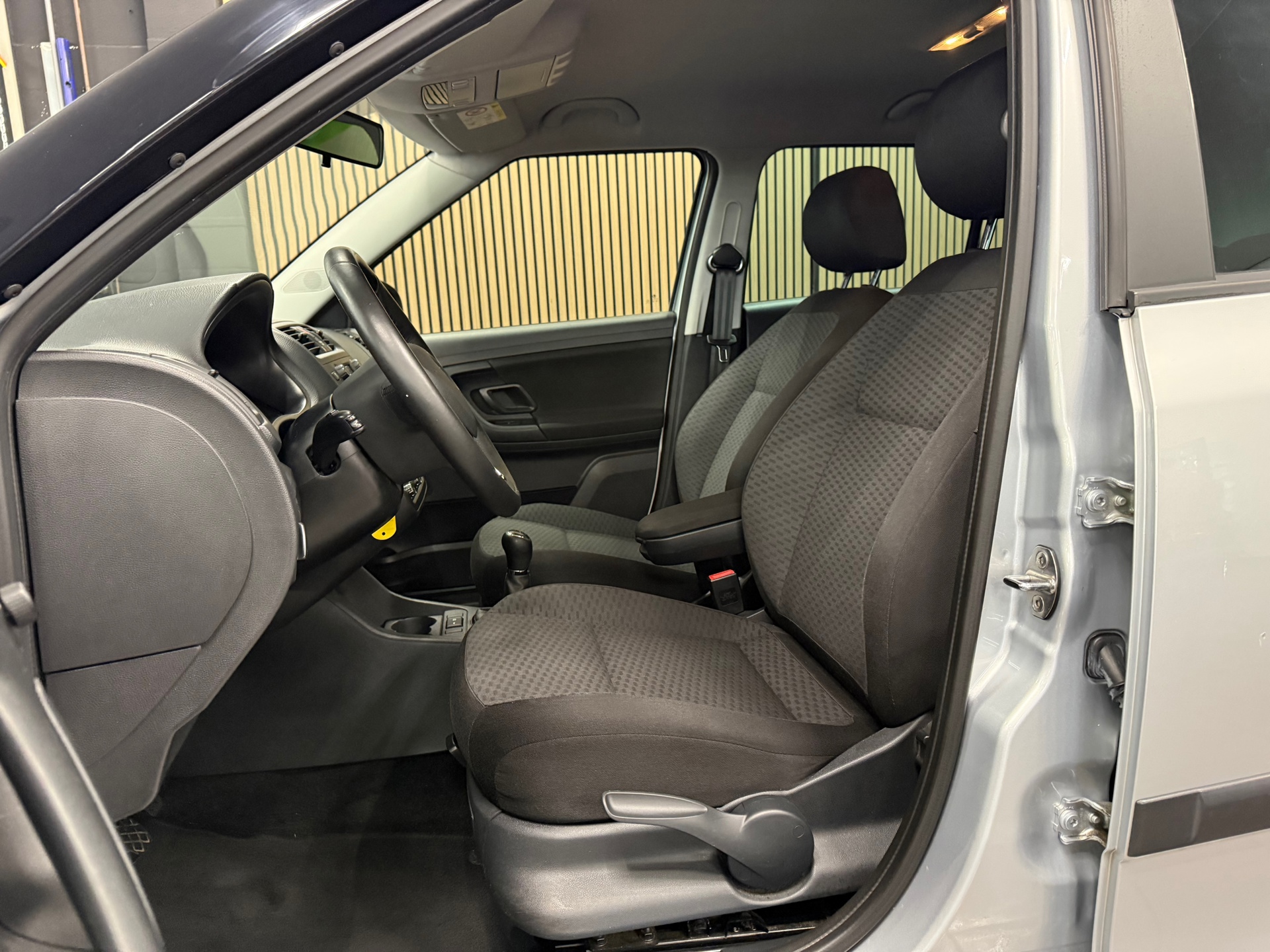 https://www.autokooy.nl//xml/images/57186008-11.JPG