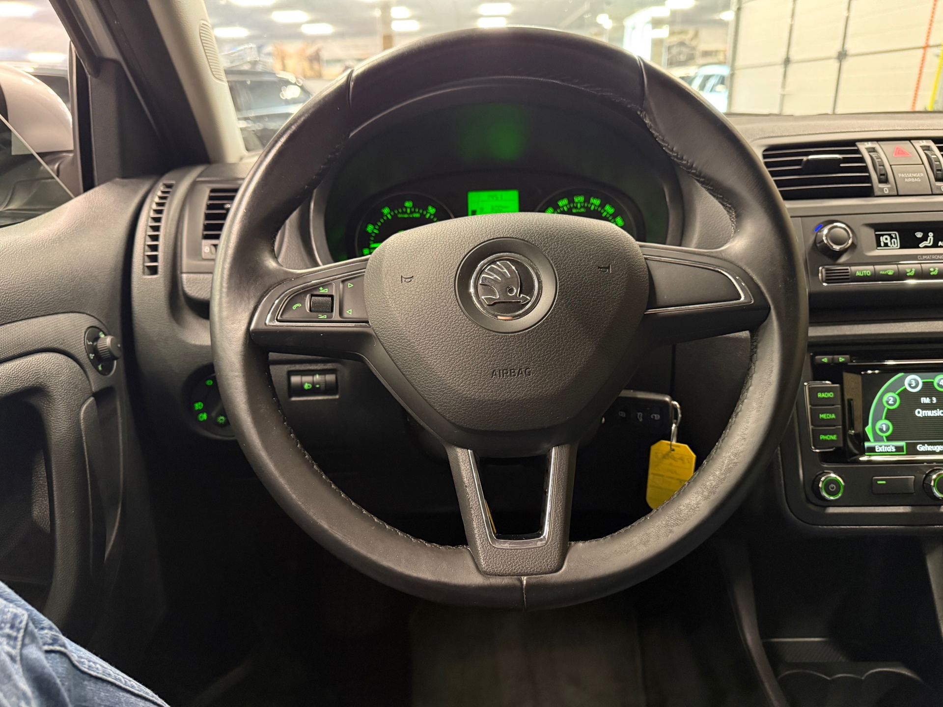 https://www.autokooy.nl//xml/images/57186008-13.JPG