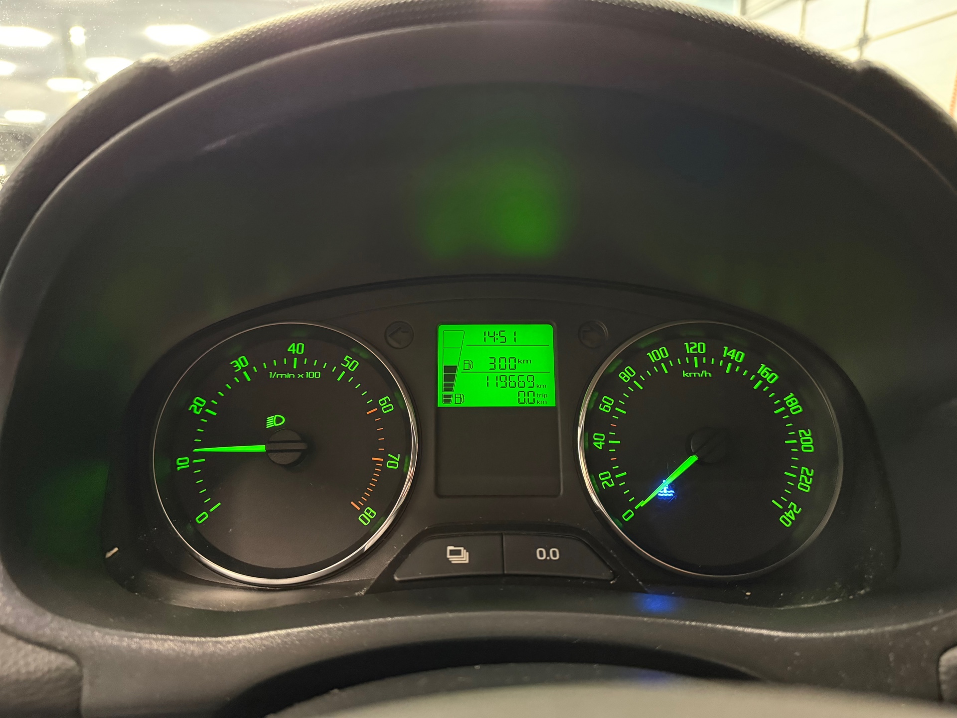 https://www.autokooy.nl//xml/images/57186008-14.JPG