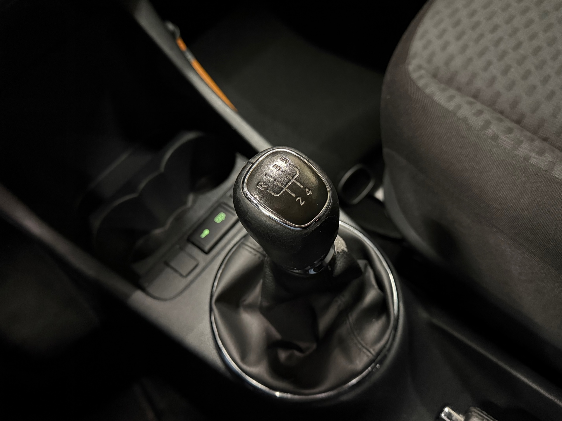 https://www.autokooy.nl//xml/images/57186008-19.JPG